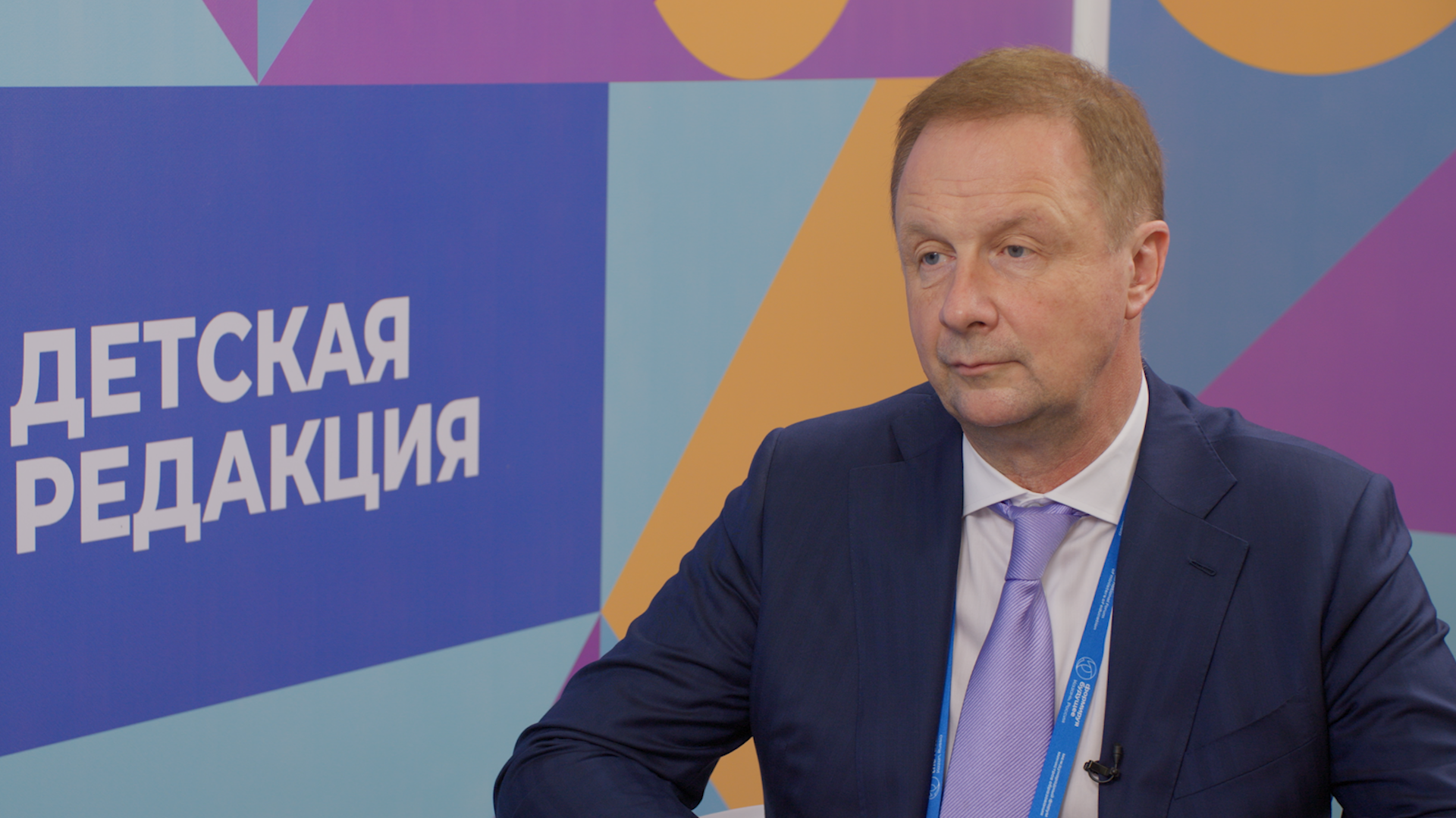 Просвещение в технологическом мире: электронные учебники и тетради, чат-боты для написания сочинений и выполнения домашки