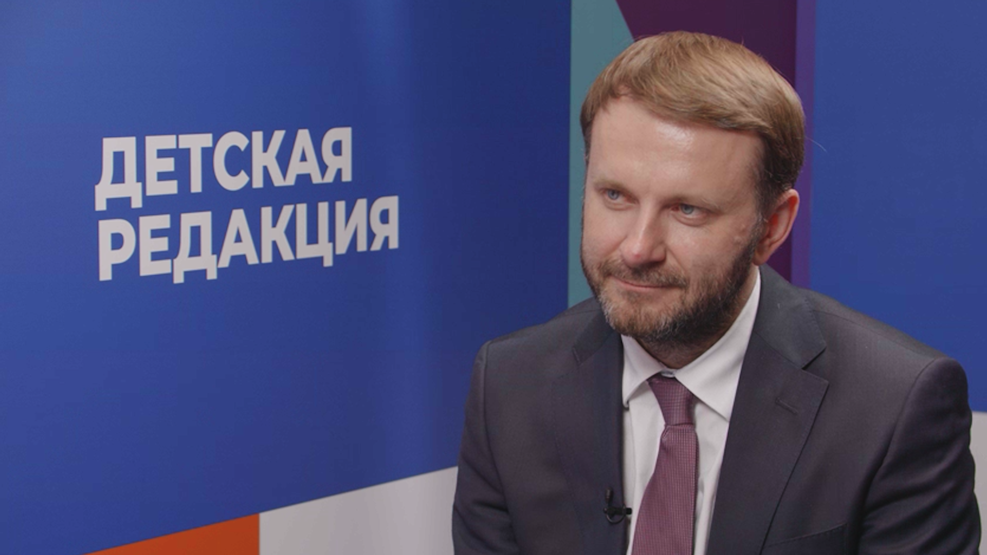Россия – один из лидеров в мире по развитию цифровой экономики. Что еще должны знать подростки об экономике страны при выборе профессии?