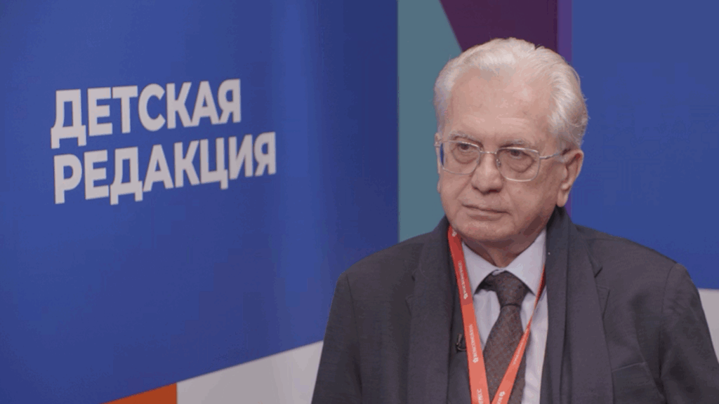 ИИ никогда не заменит искусствоведов и реставраторов. Самых активных юных волонтеров берут на работу в Эрмитаж