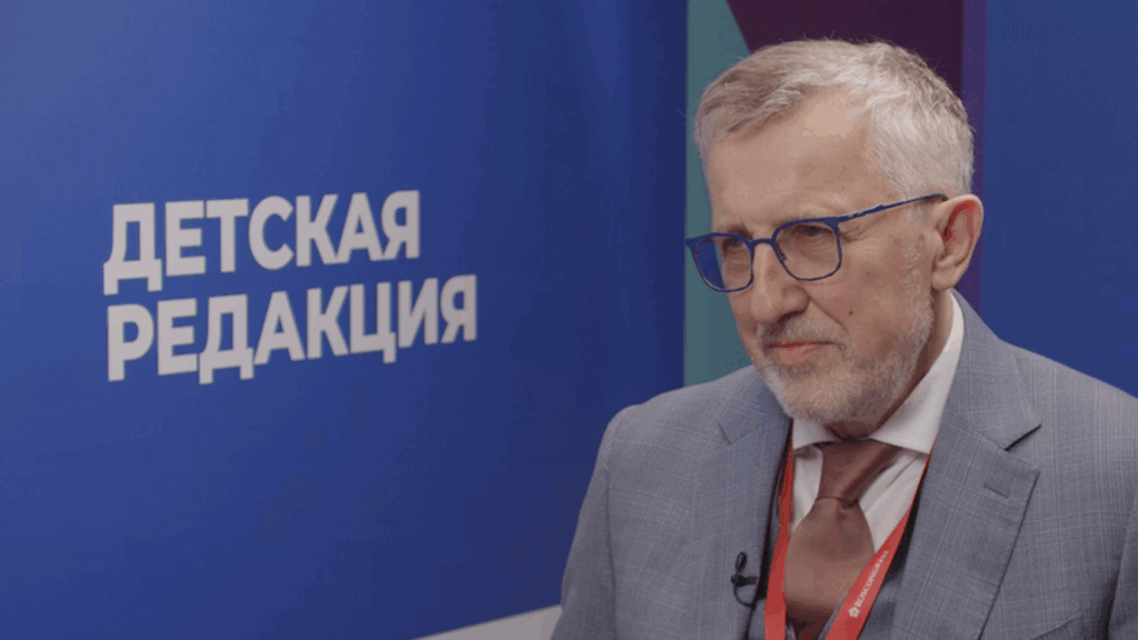 Дипломат должен знать историю своей страны. Какие ценности объединяют молодежь и взрослых разных стран?