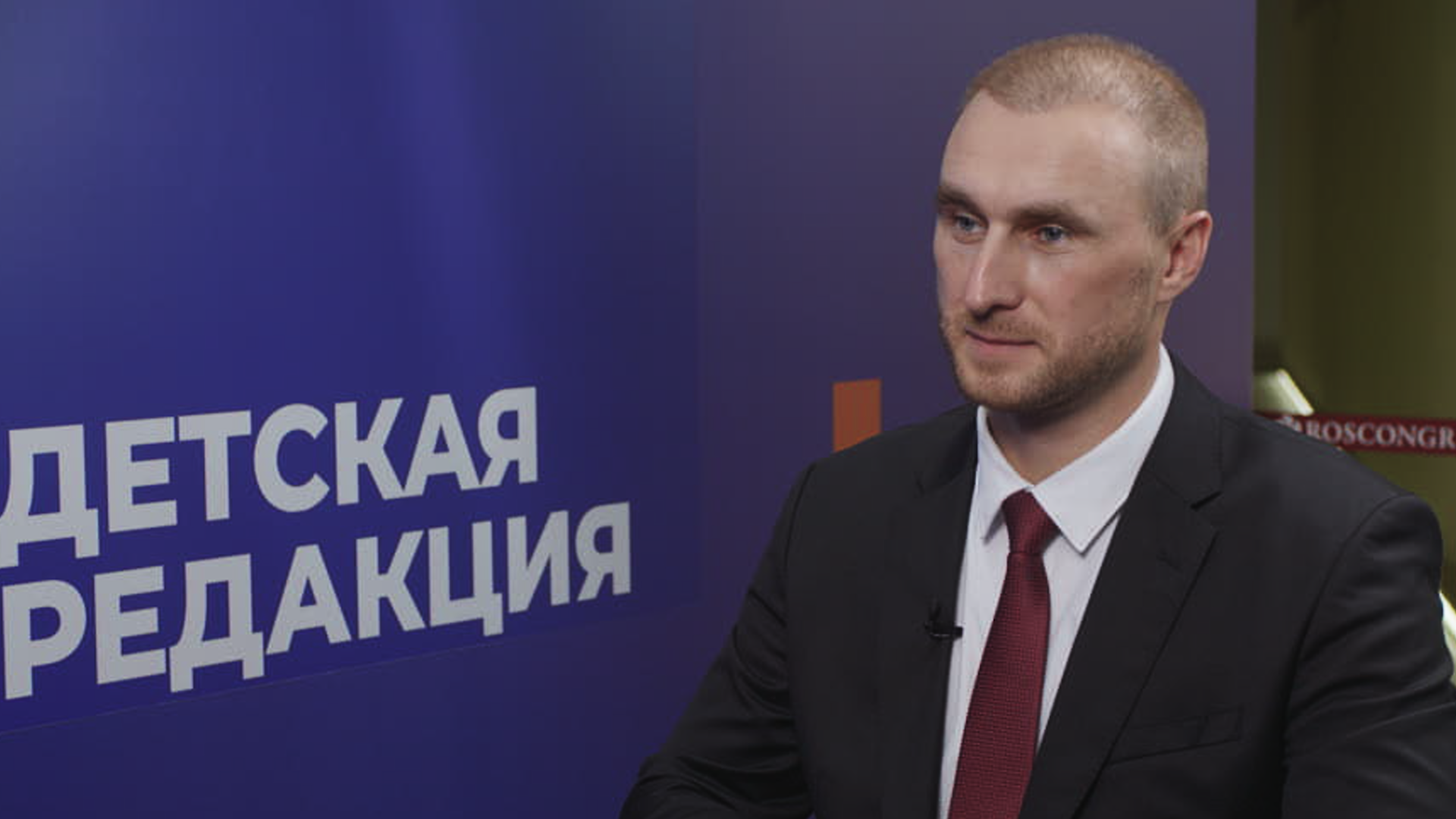 Мальчик из таежного поселка – ТОП-менеджер аэропорта – блогер-полярник. Снимайте видео о своих путешествиях и выигрывайте деньги