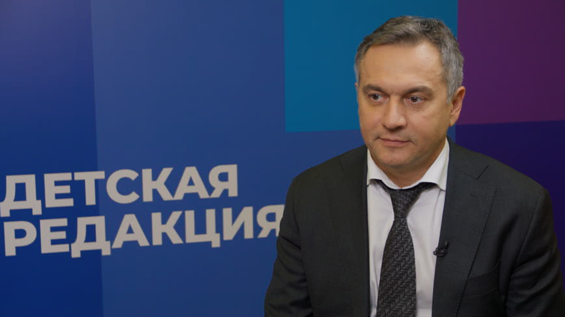 Родители говорят «отстань от телефона»? Покажи им этот сюжет: геймеры и блогеры — герои энергетики будущего